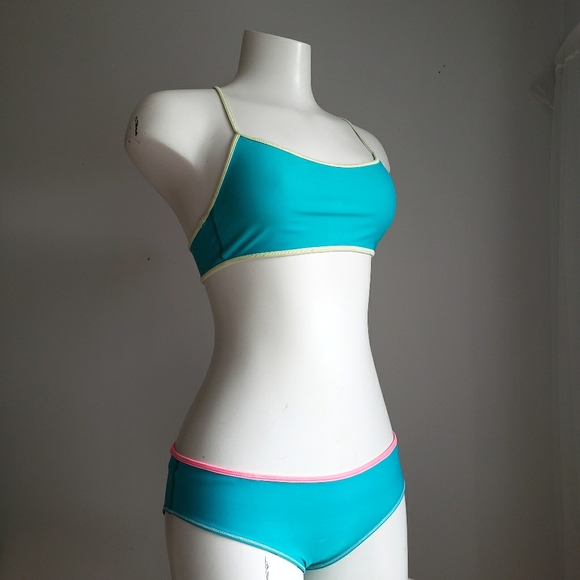 Lululemon Ivivva Reversable Bikini Sz XS(Girls 12)